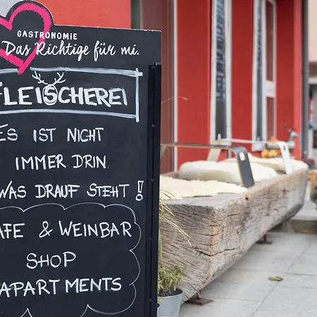 Fleischerei - Apartments, Cafe & Weinbar מלון דירות הינטרסטודר