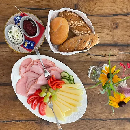 Fleischerei - Apartments, Cafe & Weinbar מלון דירות 4*