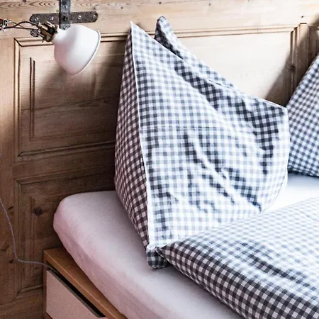 Fleischerei - Apartments, Cafe & Weinbar 힌터스토더