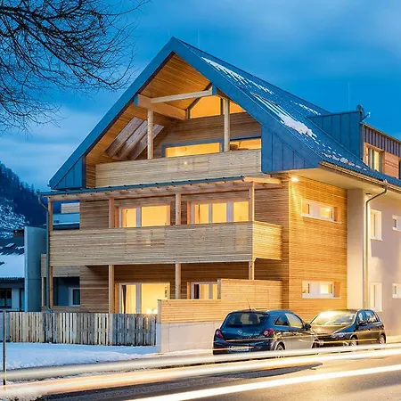 Fleischerei - Apartments, Cafe & Weinbar מלון דירות הינטרסטודר