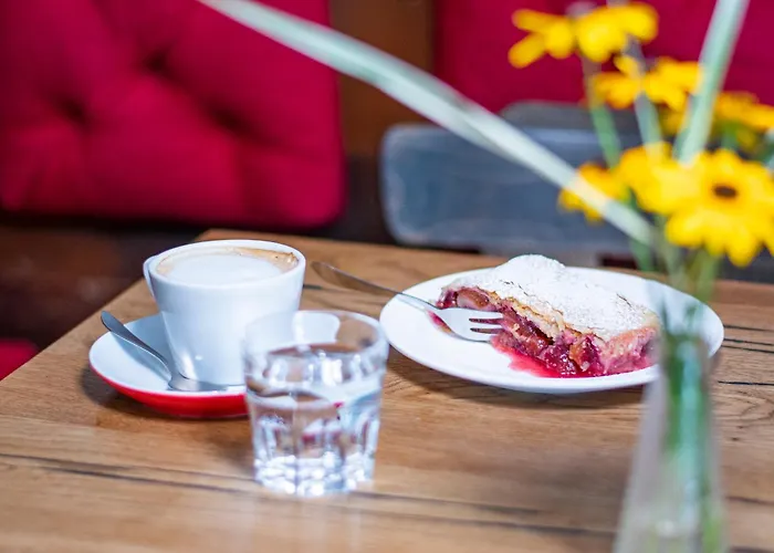 Fleischerei - Apartments, Cafe & Weinbar 4*